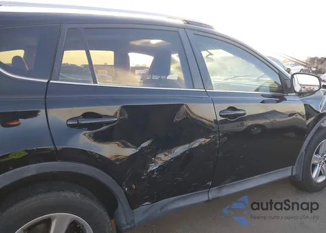 2015 Toyota Rav4 Xle z USA, uszkodzony, nr VIN 2T3WFREV7FW193558